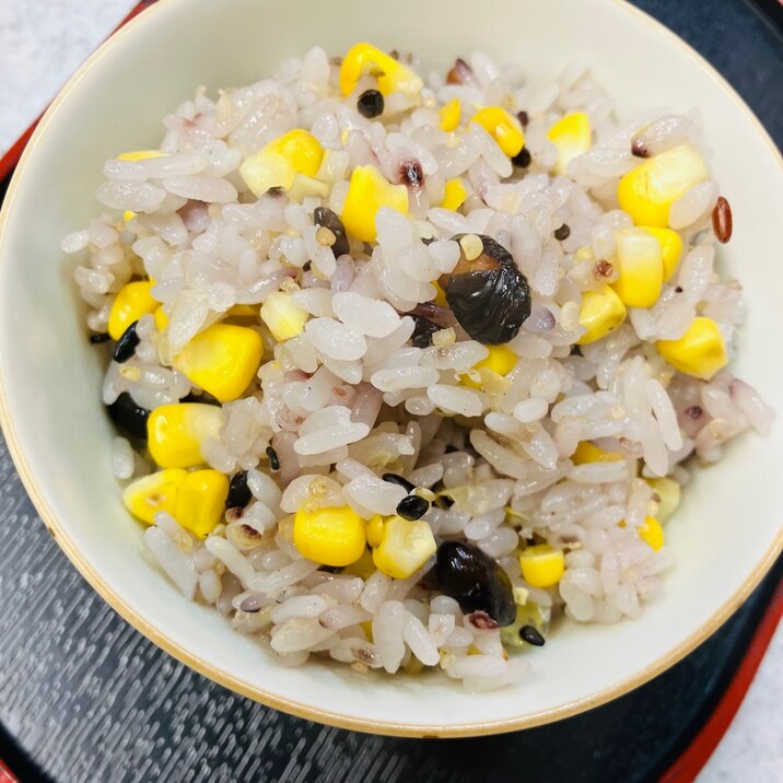 これイケる!めちゃ美味しい十六穀ととうもろこしご飯